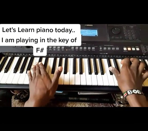Learn Piano Tutorial in F# | Hakuna Mungu Kama Wewe