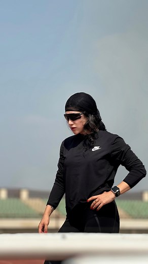 @javaher_zamanii on Instagram‎: "پیشرفت ینی درد …✋🏻 هر زمان که تونستی از نقطه ی امن زندگیت بیرون بیایی و ریسک پذیر باشی….🌱 اون موقعست که پیشرفت میکنیو یاد میگیری … 💪🏻🌱❤️ . . . . #پیشرفت#درد#قدرت#تمرین#دوومیدانی#تمرینات_ورزشی #تمرینات_قدرتی #پلایومتریک #جواهر_زمانی#پرش_سه_گام"‎