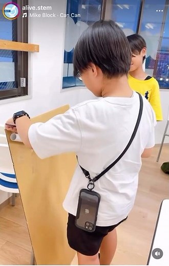 実験！「20秒以上かけてビー玉が落ちるジグザグ道を作ろう！」