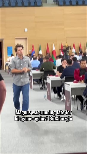 🇳🇴 Magnus Carlsen has 10 points after 16 rounds. Will he make the top four? 🤔 #RapidBlitz