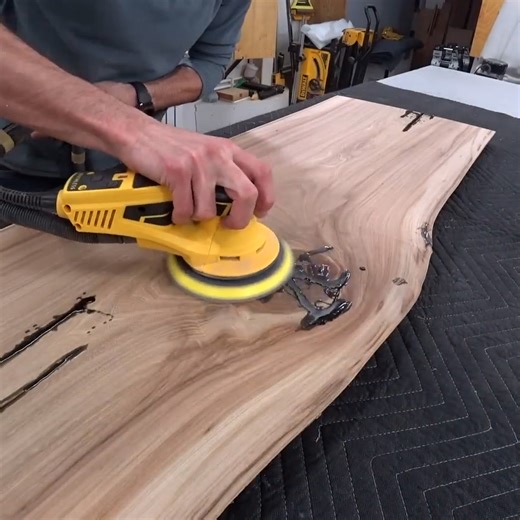 396K views · 773 reactions | Custom Wood Table | DIY & Crafts | Facebook