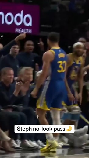 Then he cashes the three 🔥 #warriors #stephencurry | steph curry