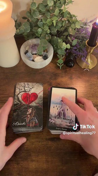 What you think is going on this connection vs what is really going on. ♥️💛💚#spiritualtiktok #tarotreader #tarot #lovereading #spiritualguidance