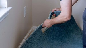 How to Remove Stubborn Carpet Padding From Your Hardwood Floors