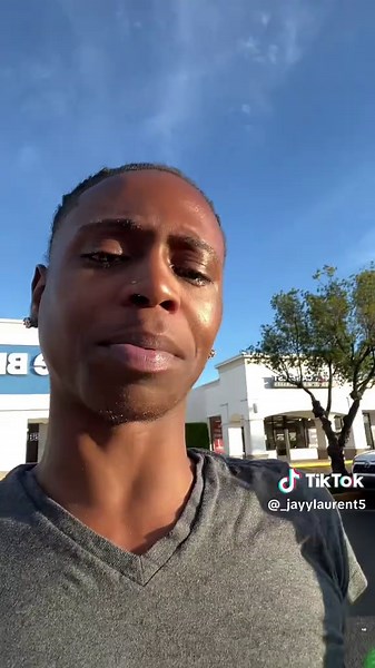 Day 1 of Vlogmas lmk what y’all wanna see 😂 & Ik we starting late but we still got 15 days thangyaa🎄🥳 #bigjayy #foryoupage #vlogmas #trending #christmas