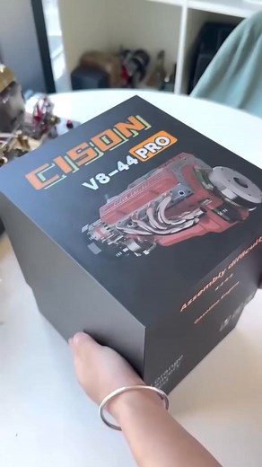Discover the CISON Gasoline OHV V8 Small-block Engine Model Kit! This 1/6 scale, 4-stroke, 44cc, water-cooled engine is perfect for hobbyists and collectors. Assemble your own detailed V8 model, featuring authentic OHV mechanics. A true masterpiece for any enthusiast!  | Shiquick | Facebook