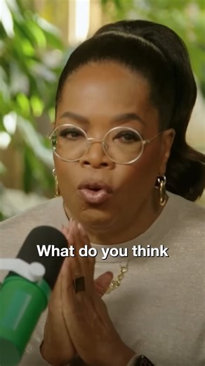 Daniel Pink on Instagram: "What creates a meaningful life? Research shows it's surprisingly simple: learning and growing, being generous and kind, and -- most important -- having people you love and who love you."