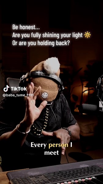 Reflect Your Brilliance with 'Mirror to Magic' 🌟