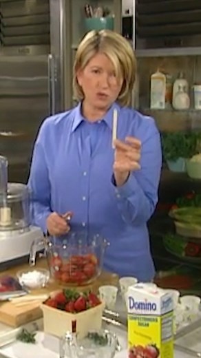 This is your sign to make your own fruit ice pops! These sweet treats are easy to make and can be enjoyed any time of the day. Grab the recipe: bit.ly/3Y5tr7M | Martha Stewart