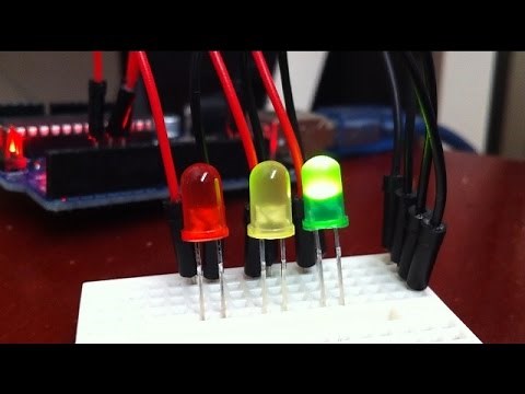 Arduino Traffic Light Beginners' Tutorial + Code