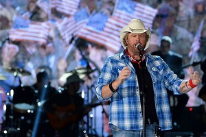 Toby Keith Moved to Tears by 93-Year-Old Veteran [Watch]