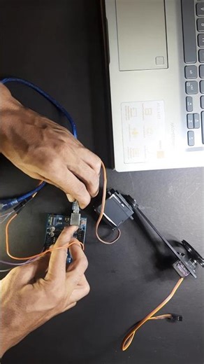 Servo Motor Operation with Arduino | 0° - 180° Control Demo 🔄