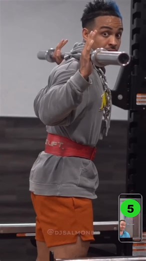 Squat University on Instagram: "PSA: Don’t squat like an Instagram model 🤷🏼 . Shout out @djsalmoney for the opening stitched video, @muscleandmotion for the anatomy graphics & @dynamicdisc3d for the amazing spine model used today."