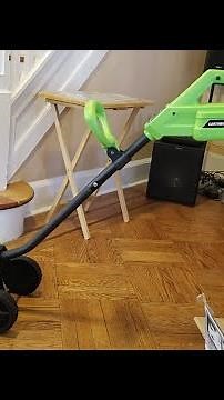 Earthwise SN74016 40-Volt Cordless Electric Snow Shovel, Brushless Motor