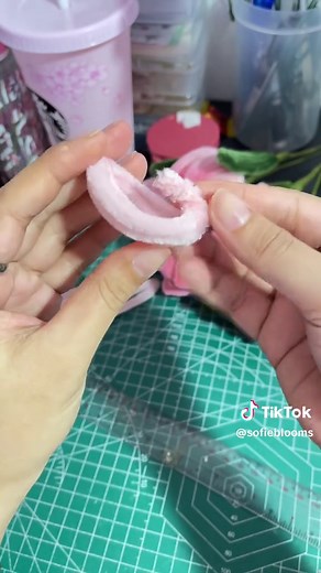 Fuzzy Wire Tulips Tutorial: Craft Beautiful Flowers