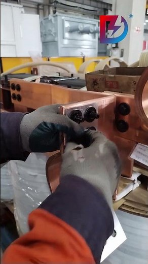 Fix the busbar on the three phase pad mounted transformer body