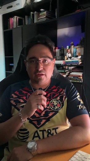 25 reactions · 24 shares | ✨Libros censurados✨ A ver si “Tic toc” no se le ocurre censurarme otra vez este video 嵐 ✨Lolita de Vladimir Nabokov ✨Las aventures de ✨Huckleberry Finn de Mark Twain ✨El guardián entre el centeno de J. D. Salinger Son solo algunos ejemplos de esto, ¿conoces algún otro?  #parisjairojavan #booktokmexico #elguardianentreelcenteno #marktwain #lolitalibro #bookstagrammexico | Paris Jairo Javan | Facebook