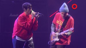 91K views · 89K reactions | ‘Can’t Stop’, won’t stop rocking out to Red Hot Chili Peppers' performance at #GlobalCitizenFestival. And while we have you, rock on over and read our festival impact report here: https://bit.ly/3teSwjP | Global Citizen | Facebook