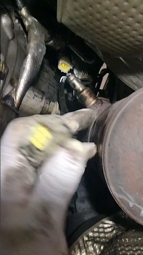 2012 jeep grand Cherokee code p0137 O2 sensor b1s2