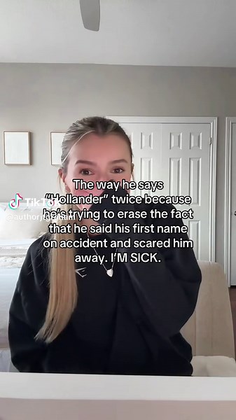 Shane if you don’t turn back around right now! #heatedrivalry #shanehollander #ilyarozanov #crave #booktokfyp