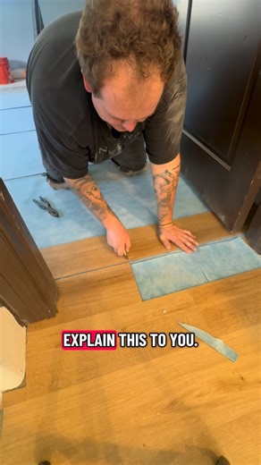 Tristan bulzacchelli on Instagram: "How to install vinyl flooring under a door #flooring #vinylflooring #howto #dıy #flooringinstallation"