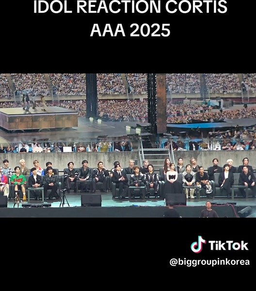STRAY KIDS, ALL DAY PROJECT, ATEEZ, YOONA and Other idols react to Cortis's performance at AAA 2025 #cortis