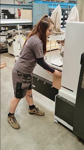 Building a Small Closet with the Robland BM 3000