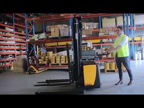 TASK CONDA Straddle Stacker - Demonstration Video (USA)